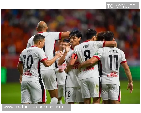 投入26亿！三名国脚齐聚云南玉昆，中超新贵打造奢华阵型迎候新赛季